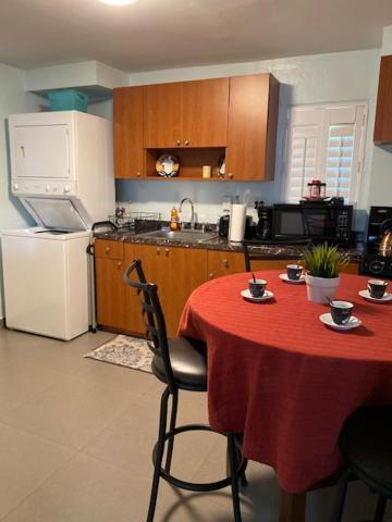 Modern 2/1 Apt Near Midtown And Beaches Miami Exterior foto